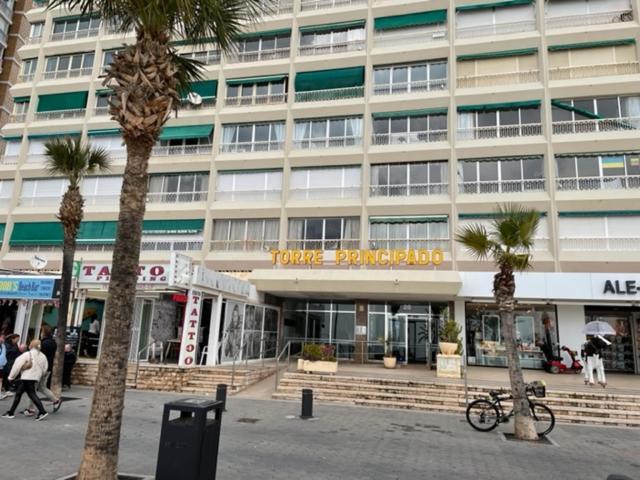 Precioso Apartamento A Estrenar En Primera Linea De Playa Μπένιντορμ Εξωτερικό φωτογραφία