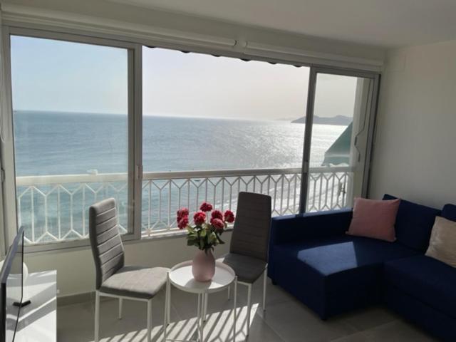 Precioso Apartamento A Estrenar En Primera Linea De Playa Μπένιντορμ Εξωτερικό φωτογραφία